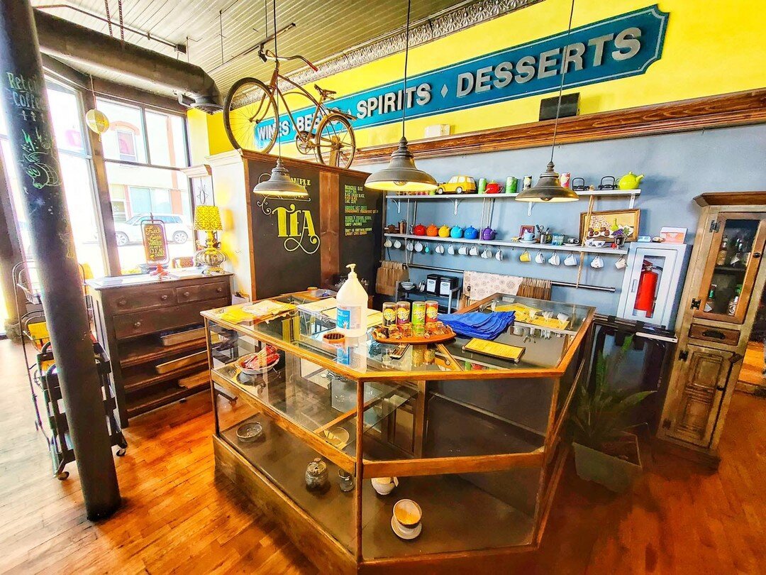 Welcome back to Spring again!
We&rsquo;re open until 11 tonight- with happy hours from 4-6 and some pretty rocking dinner specials!